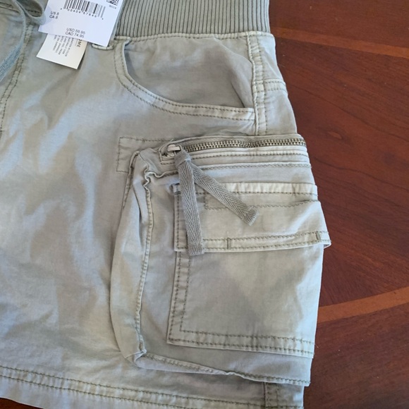 NWT American Eagle Outfitters Olive Cargo Mini Skirt - Picture 6 of 8